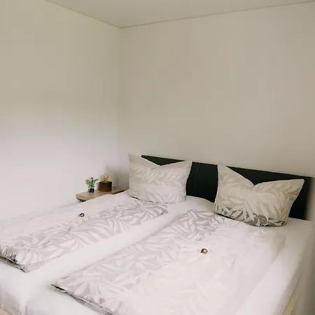 Am Valkastiel Apartment *